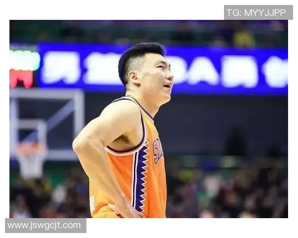 足球明星李根年薪揭秘背后的收入来源与职业生涯成就分析 足球明星李根年薪揭秘背后的收入来源与职业生涯成就分析