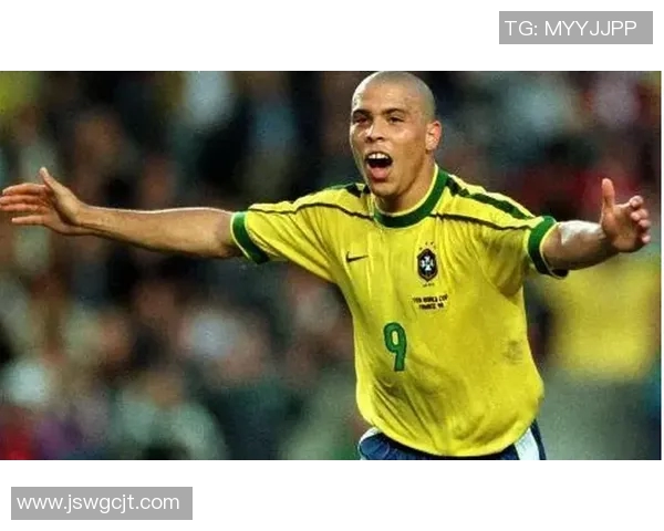 足球巨星的成名绝技揭秘与技艺传承之路