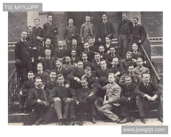 27岁足球明星的辉煌历程与未来展望：从青涩少年到世界舞台的巨星之路